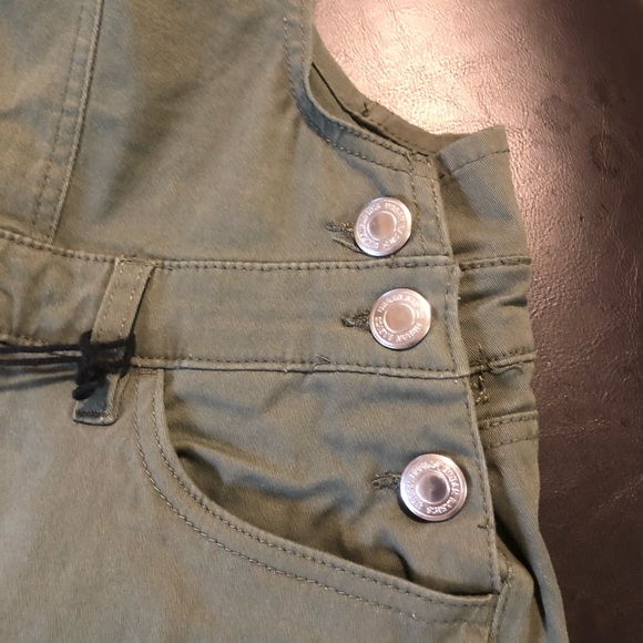 Girls Camo Denim Short tall overalls Large - Picture 3 of 6